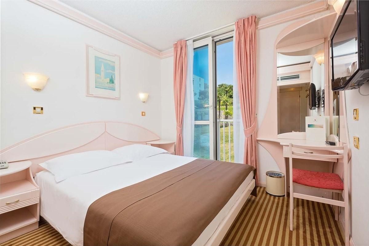 Hotel Zorna Plava Laguna 3*