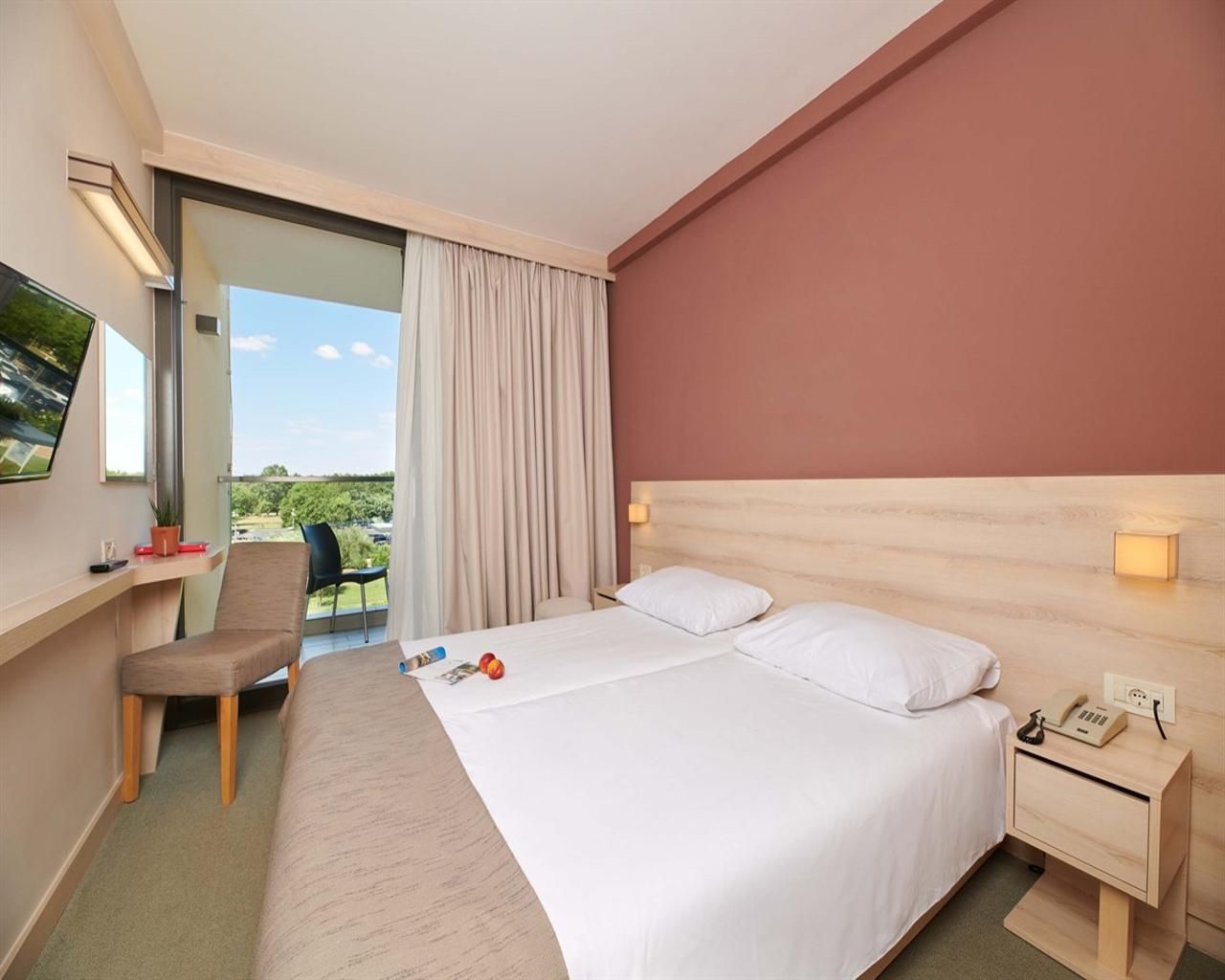 Hotel Laguna Materada 3*