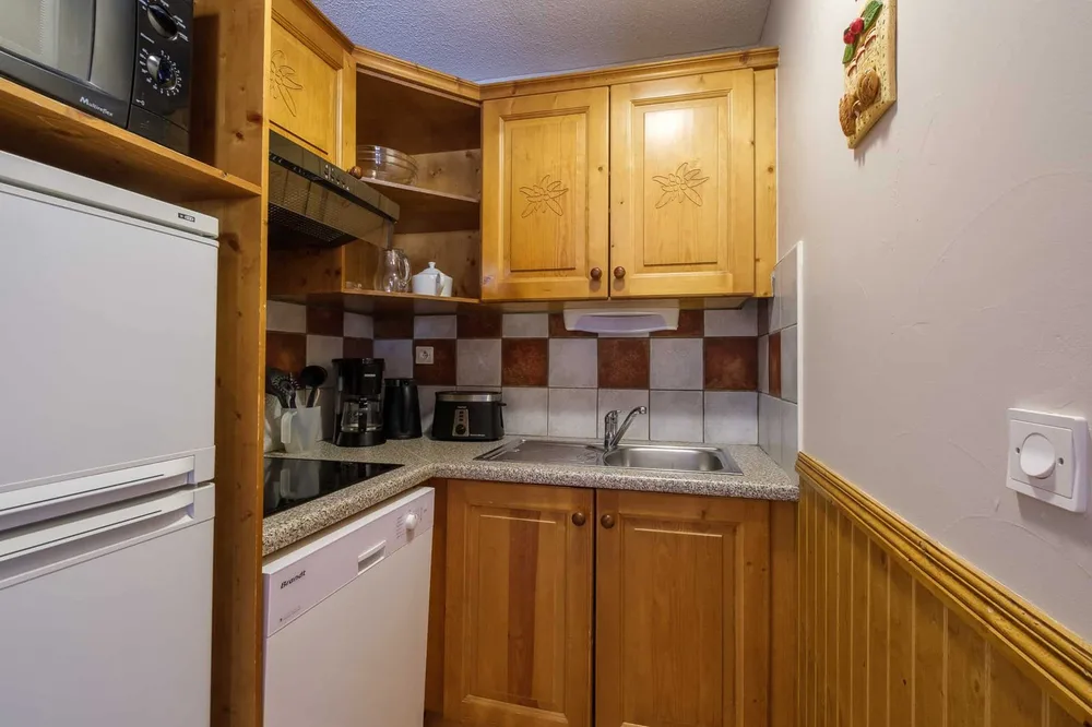 Opremljena kuhinja u apartmanu rezidencije Les Balcons de Val Cenis Le Haut
