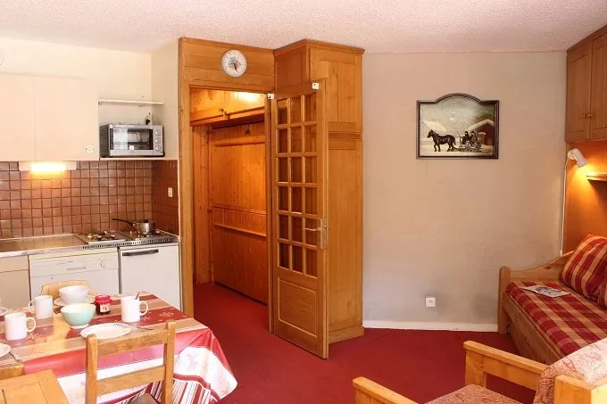Dnevni boravak studija Trois Vallées 818 s blagovaonskim stolom i kaučem na razvlačenje, Val Thorens