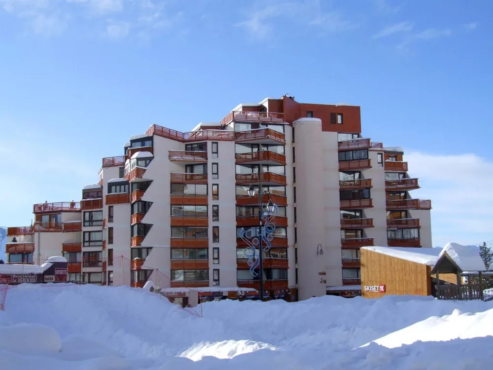 Rezidencija Les Trois Vallées pod snijegom, u gornjem dijelu Val Thorensa