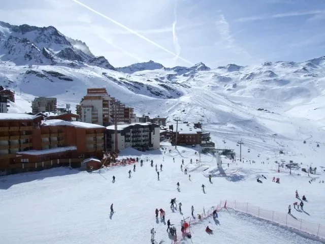 Pogled na skijalište i središte Val Thorensa, uz rezidenciju Zénith